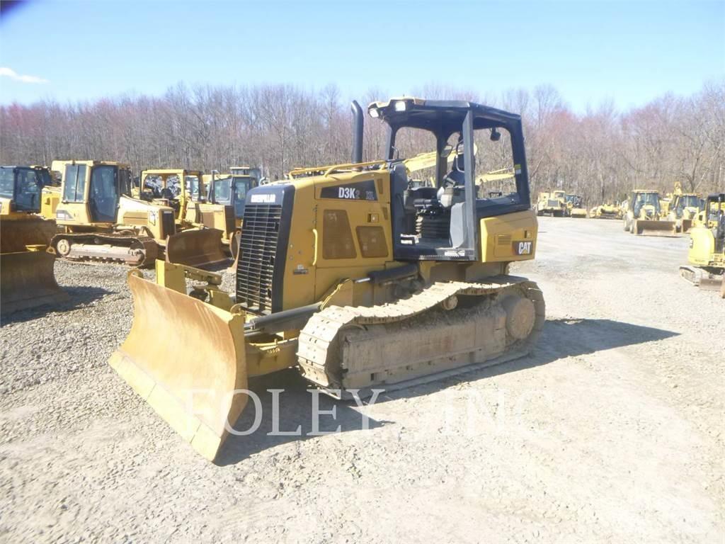 CAT D3K2XL lánctalpas dózerek