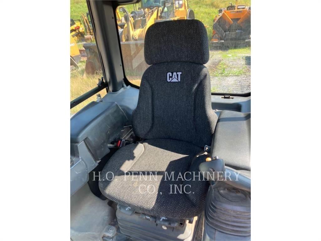 CAT D3K2XL lánctalpas dózerek