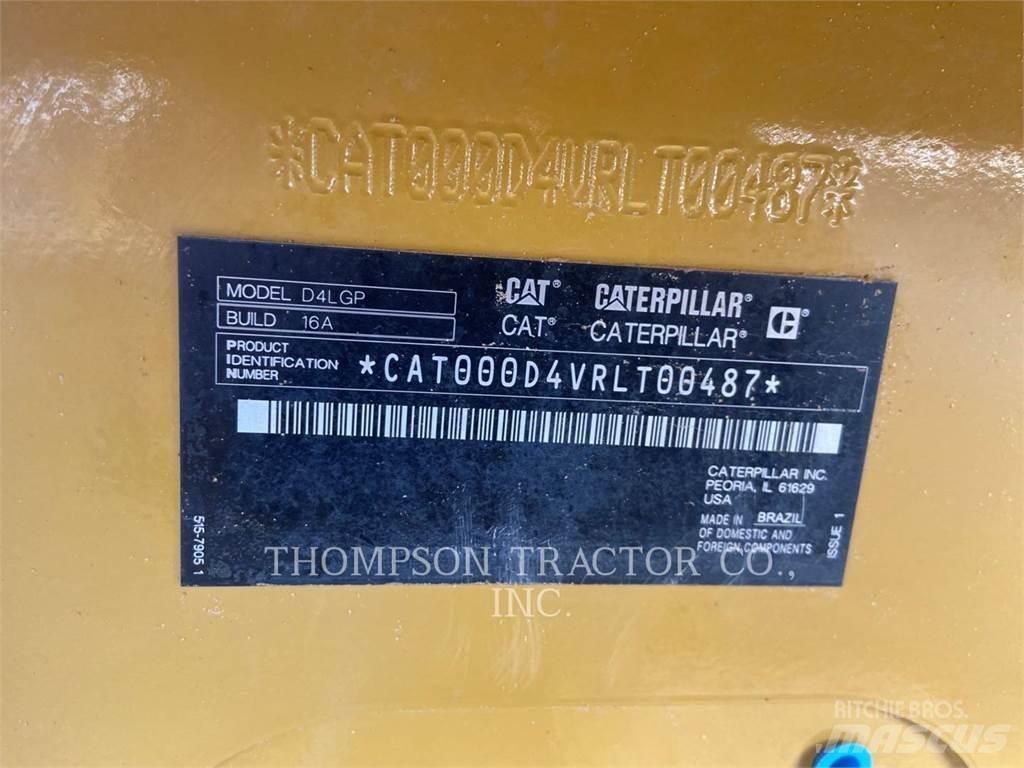CAT D4 lánctalpas dózerek