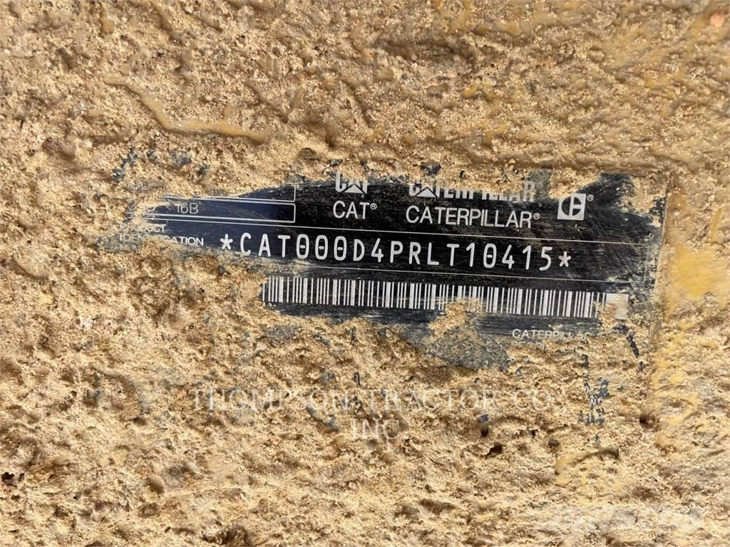 CAT D4 lánctalpas dózerek