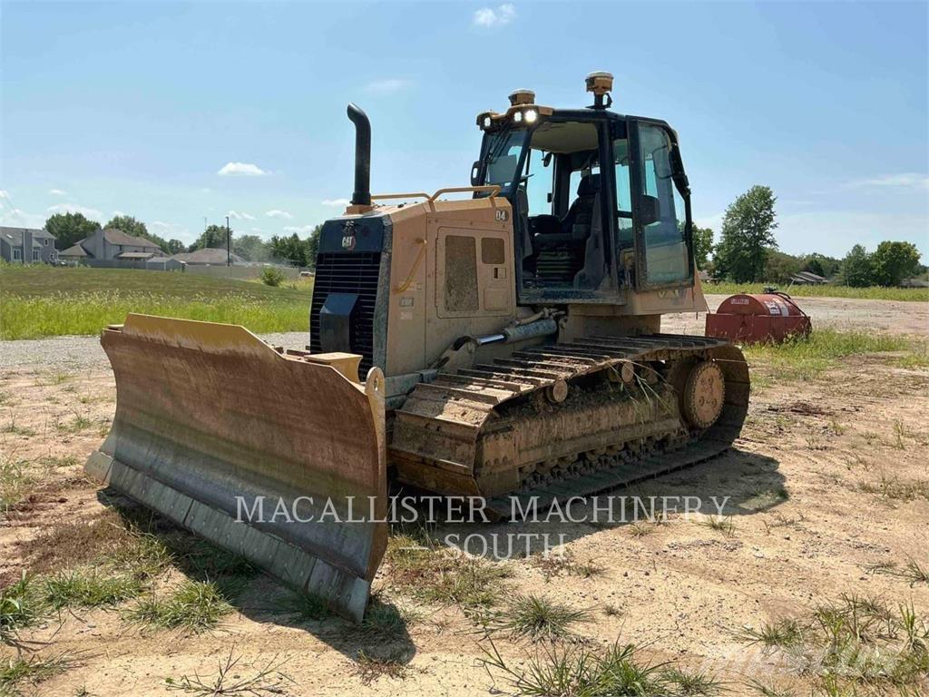 CAT D4 lánctalpas dózerek