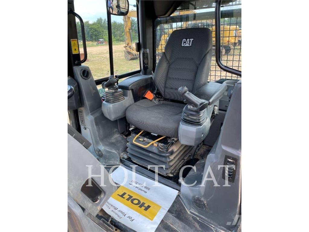 CAT D4 CAB lánctalpas dózerek