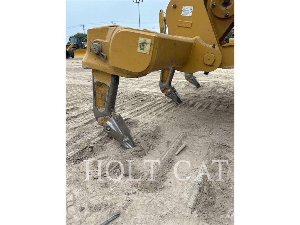 CAT D4 CAB3 lánctalpas dózerek
