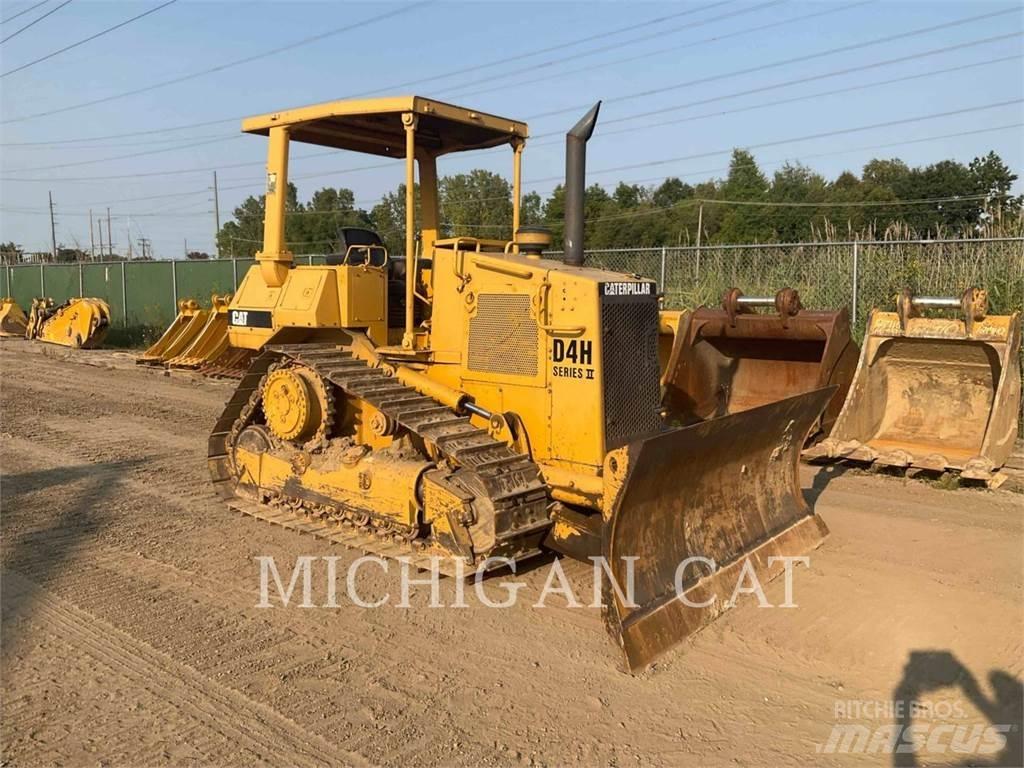 CAT D4H lánctalpas dózerek