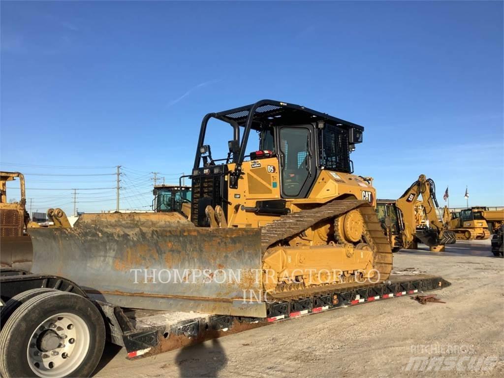 CAT D5 lánctalpas dózerek