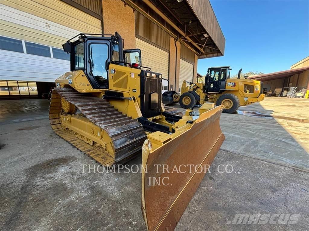 CAT D5 lánctalpas dózerek