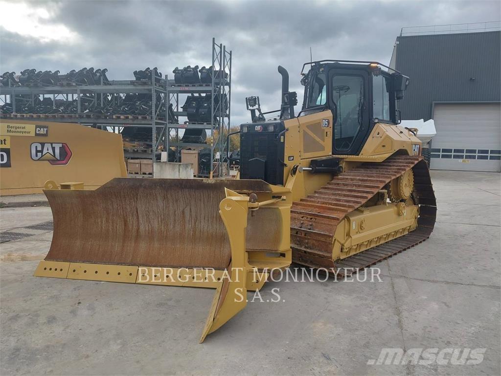 CAT D5 lánctalpas dózerek