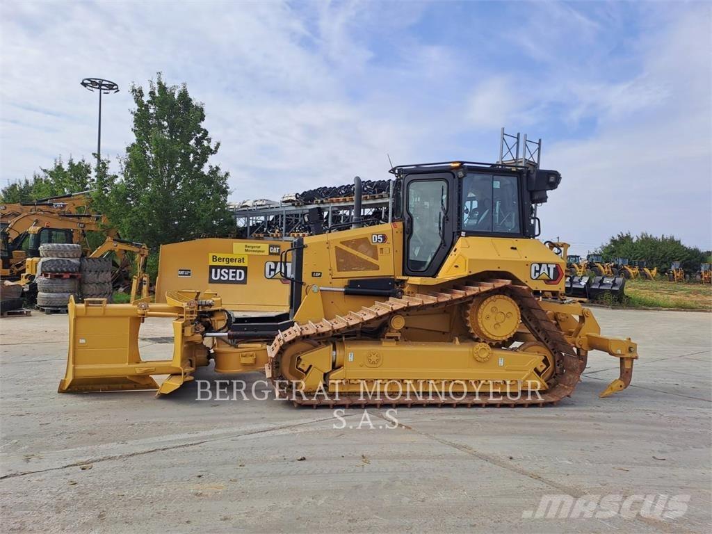 CAT D5 lánctalpas dózerek