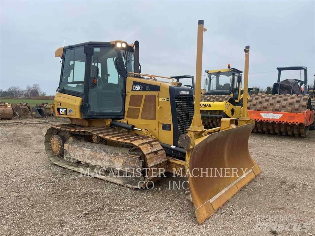 CAT D5K2XL lánctalpas dózerek