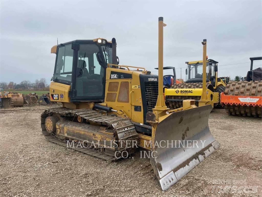 CAT D5K2XL lánctalpas dózerek