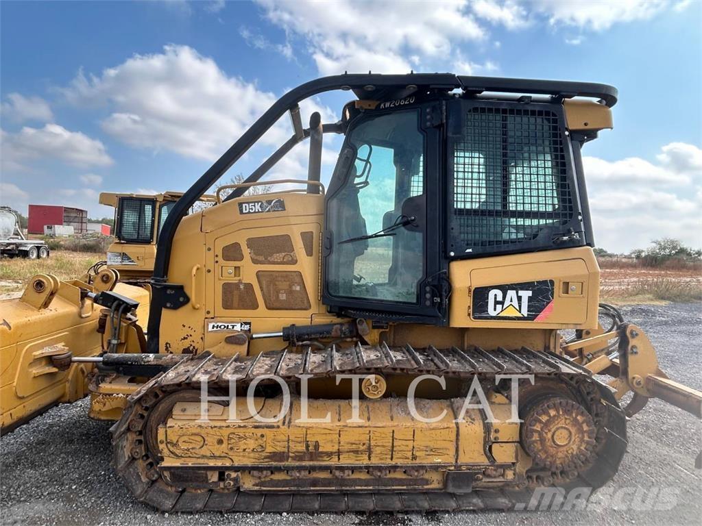 CAT D5K2XL lánctalpas dózerek