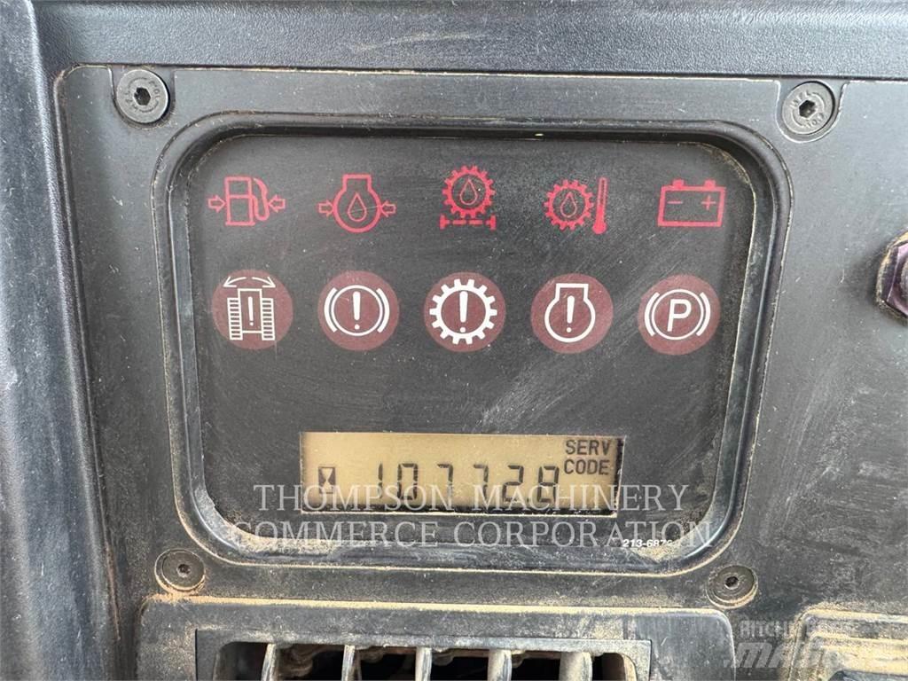 CAT D5NXL lánctalpas dózerek