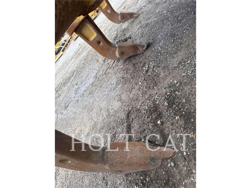 CAT D6 lánctalpas dózerek