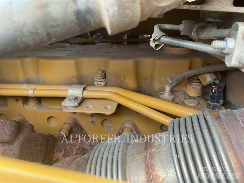 CAT D6-20PAT3D lánctalpas dózerek
