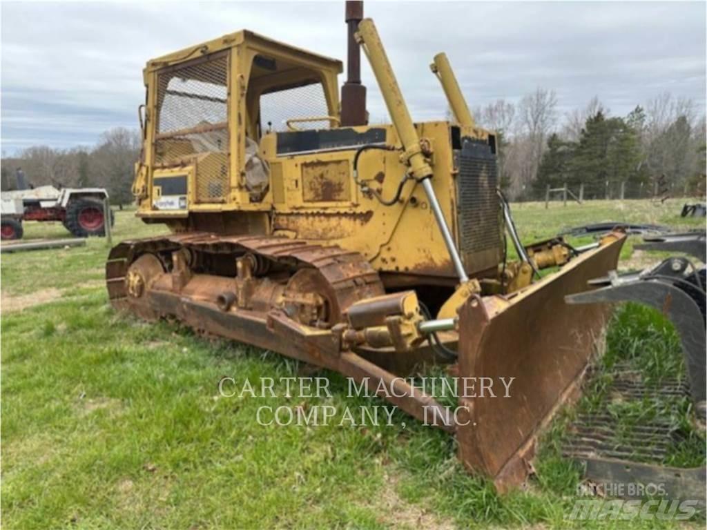 CAT D6D lánctalpas dózerek