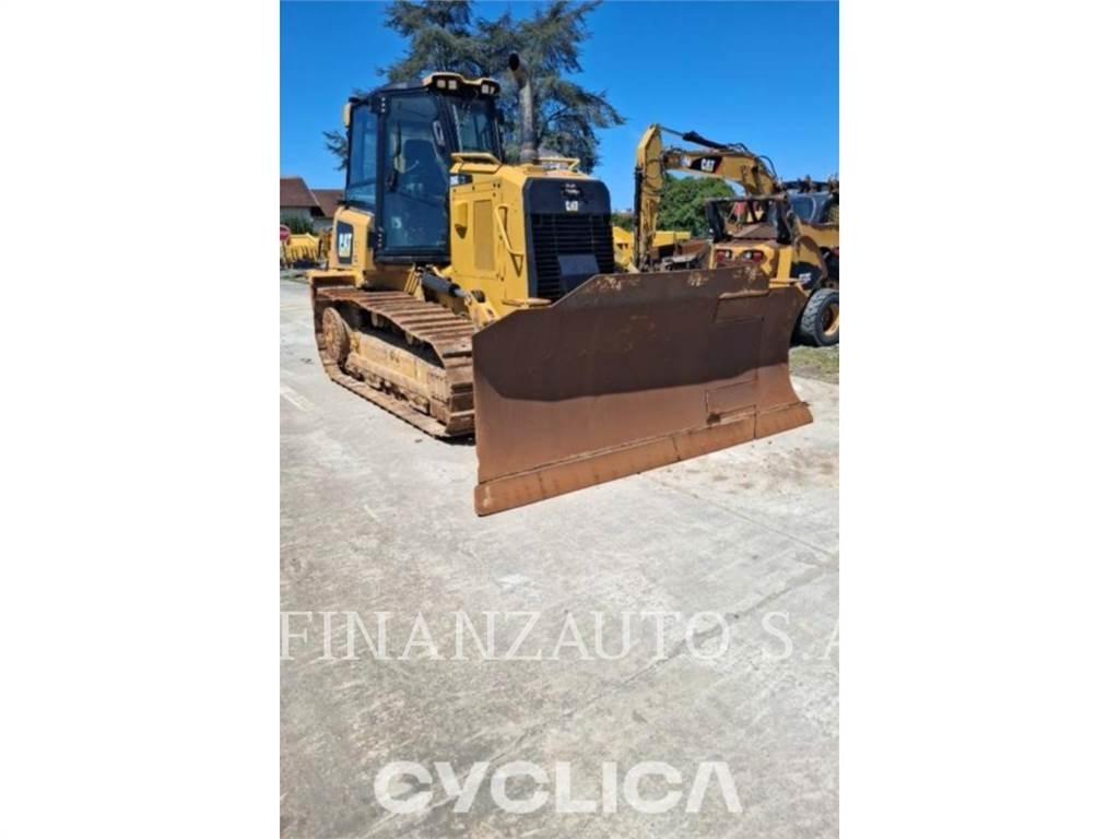 CAT D6K lánctalpas dózerek