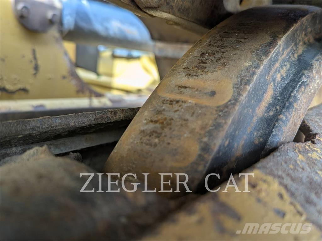 CAT D6K2 lánctalpas dózerek
