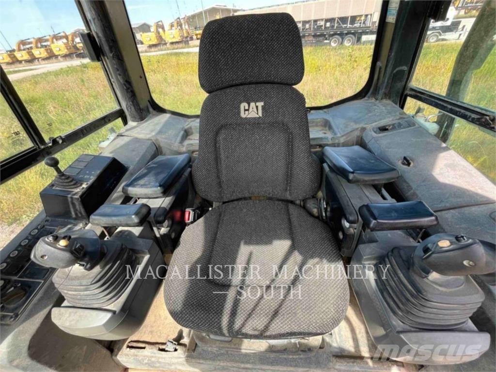 CAT D6KXL lánctalpas dózerek