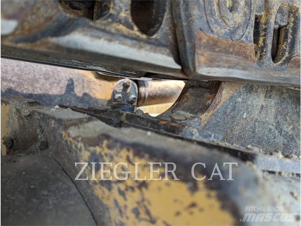 CAT D6N lánctalpas dózerek