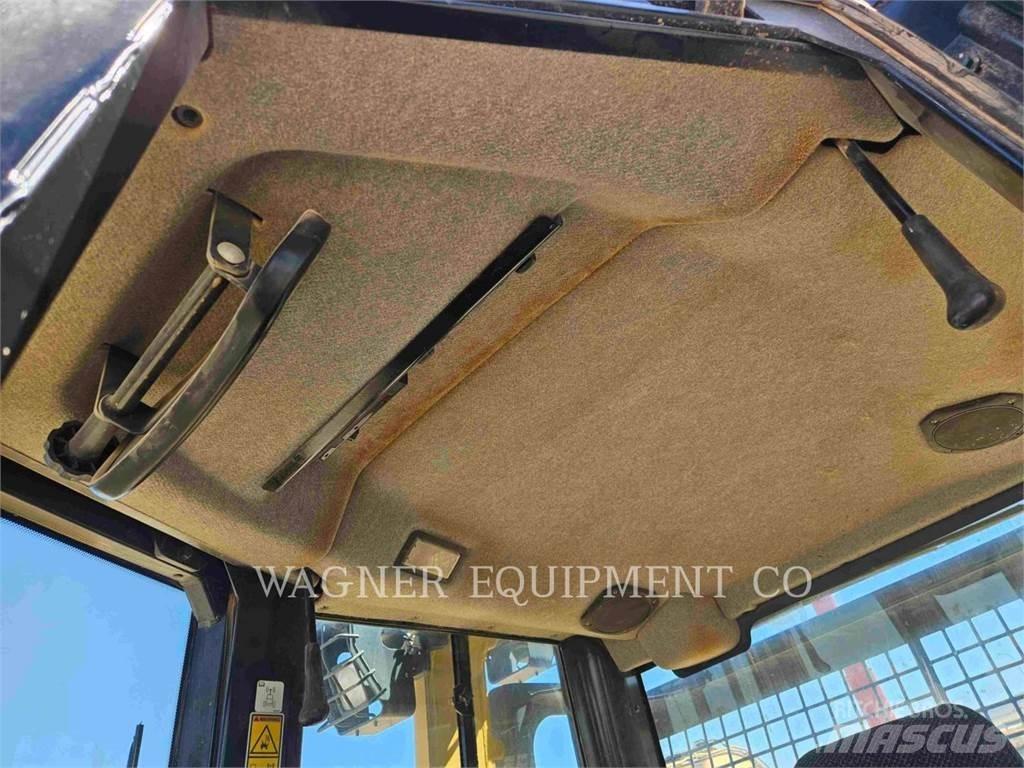 CAT D6N XL lánctalpas dózerek