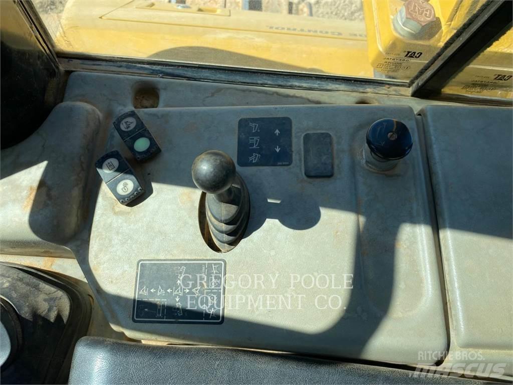 CAT D6NLGP lánctalpas dózerek