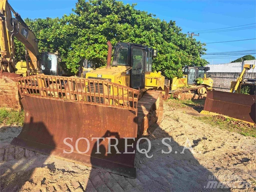 CAT D6NXL lánctalpas dózerek