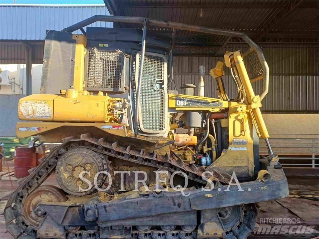 CAT D6T lánctalpas dózerek