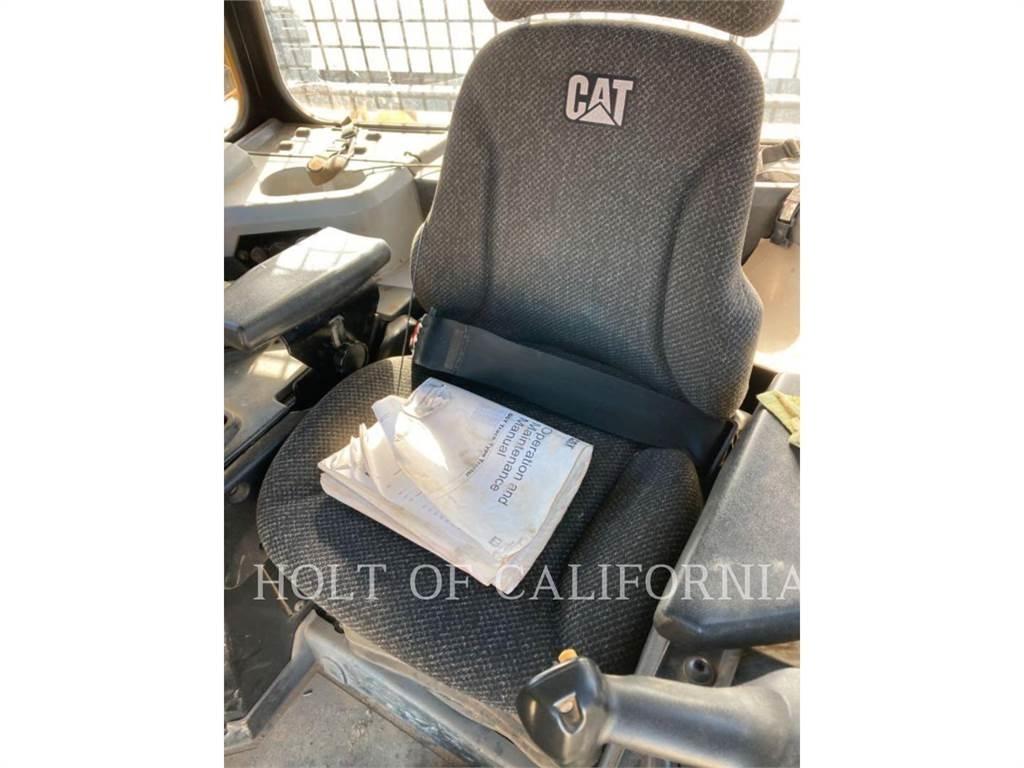 CAT D6T lánctalpas dózerek