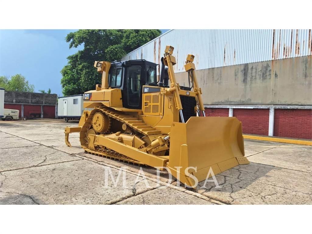 CAT D6T lánctalpas dózerek