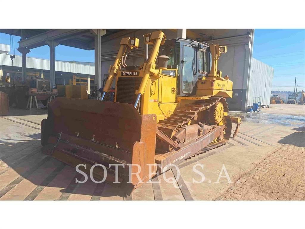 CAT D6T lánctalpas dózerek