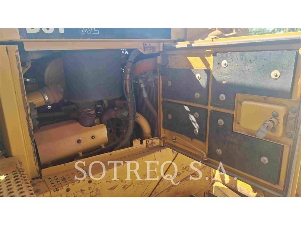 CAT D6T lánctalpas dózerek