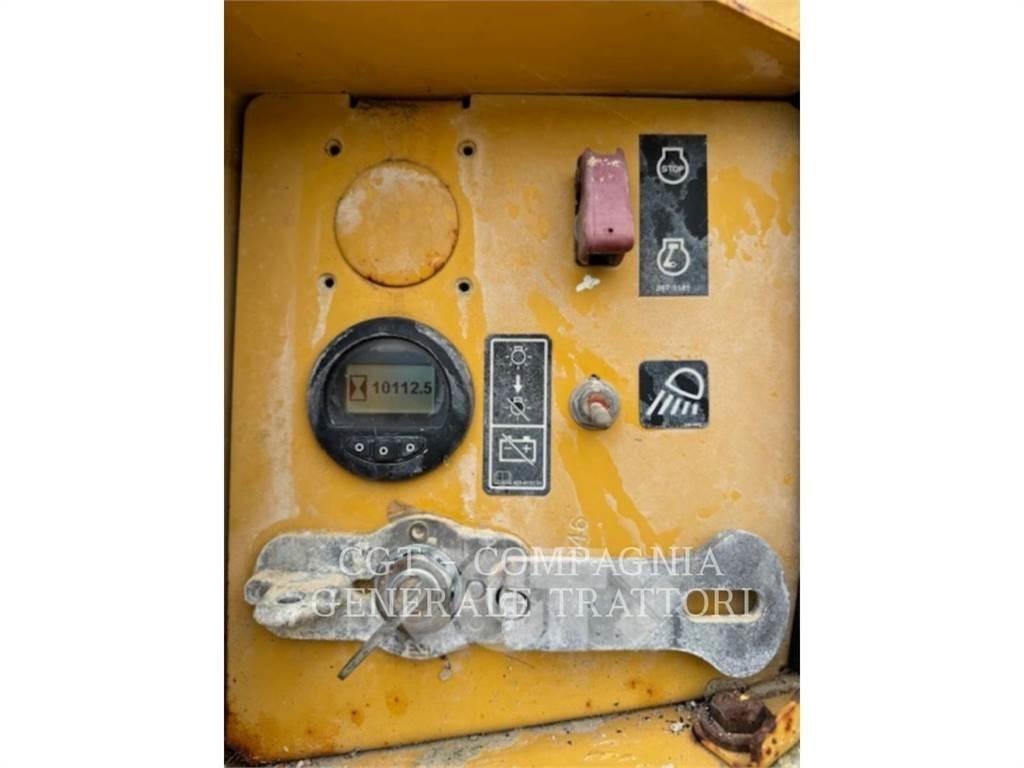 CAT D6T lánctalpas dózerek