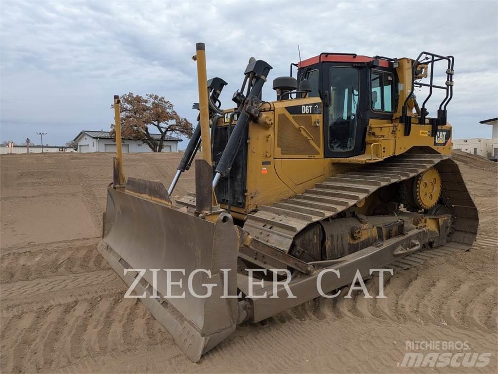 CAT D6T lánctalpas dózerek