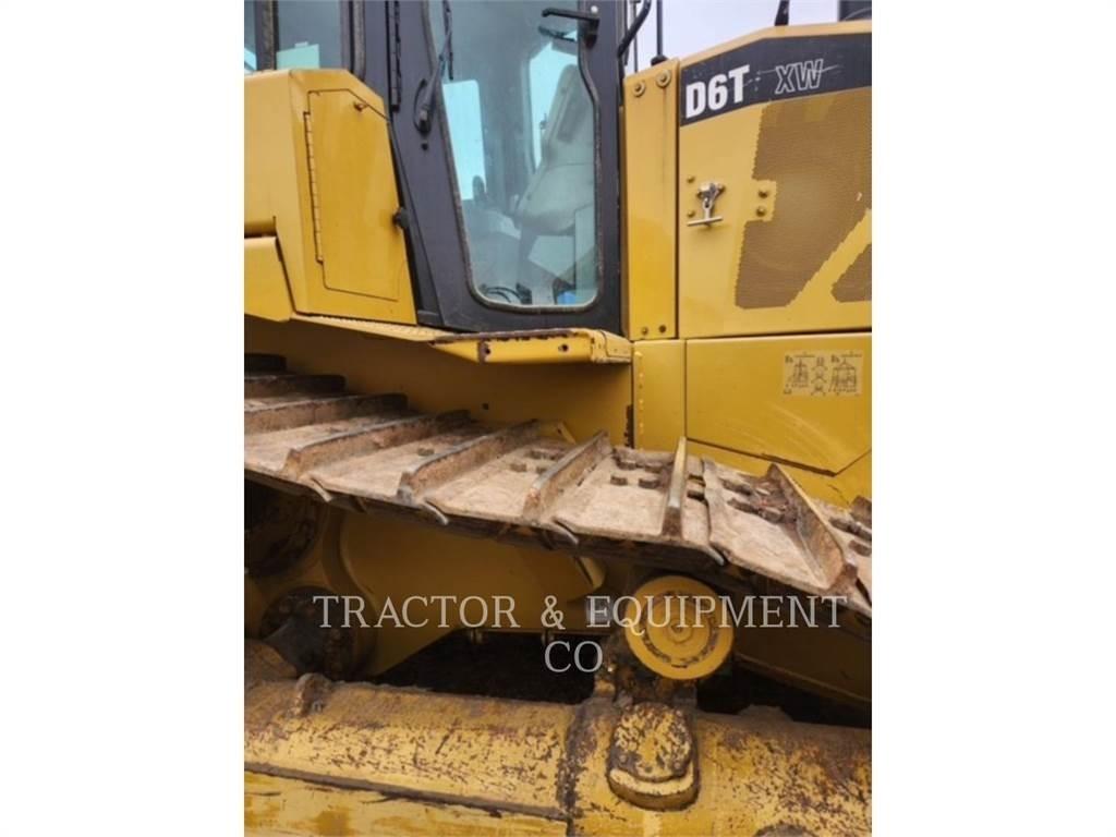 CAT D6T lánctalpas dózerek