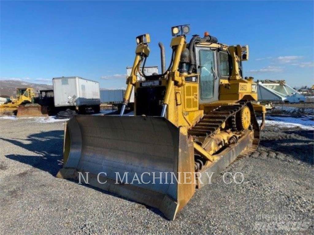 CAT D6T lánctalpas dózerek