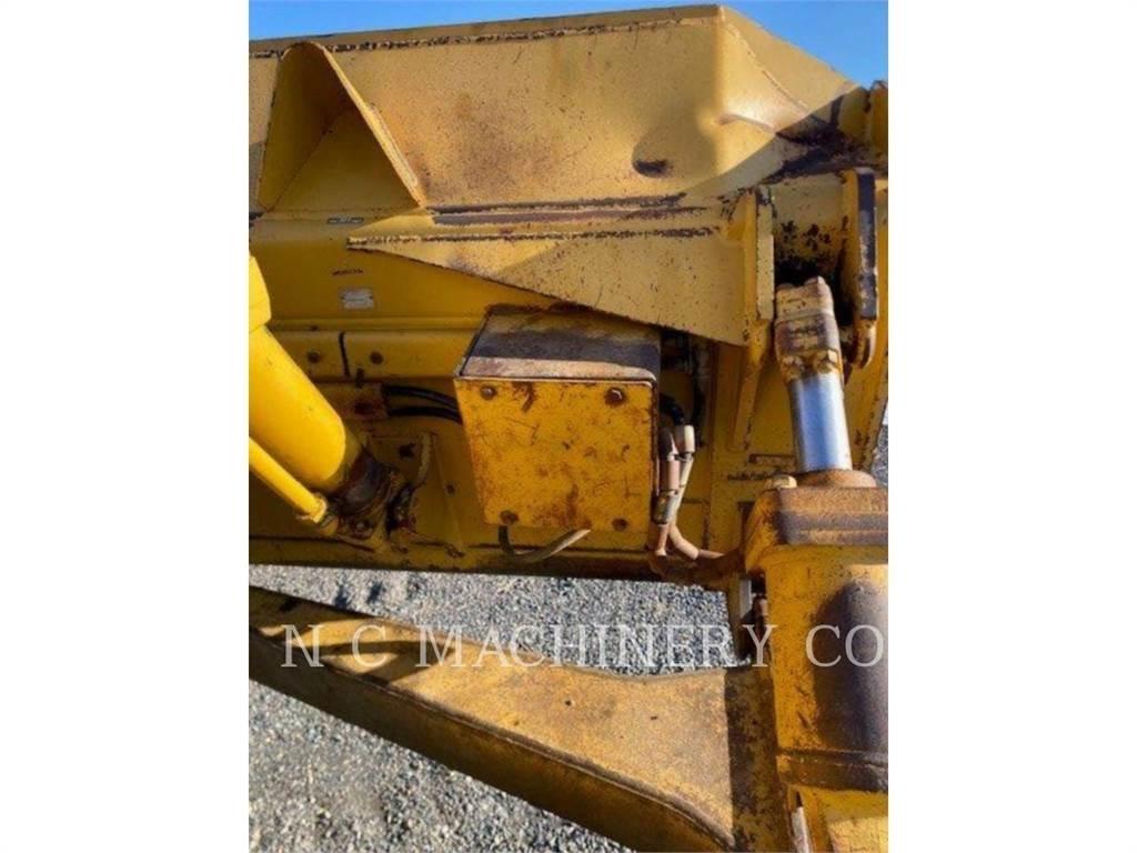CAT D6T lánctalpas dózerek