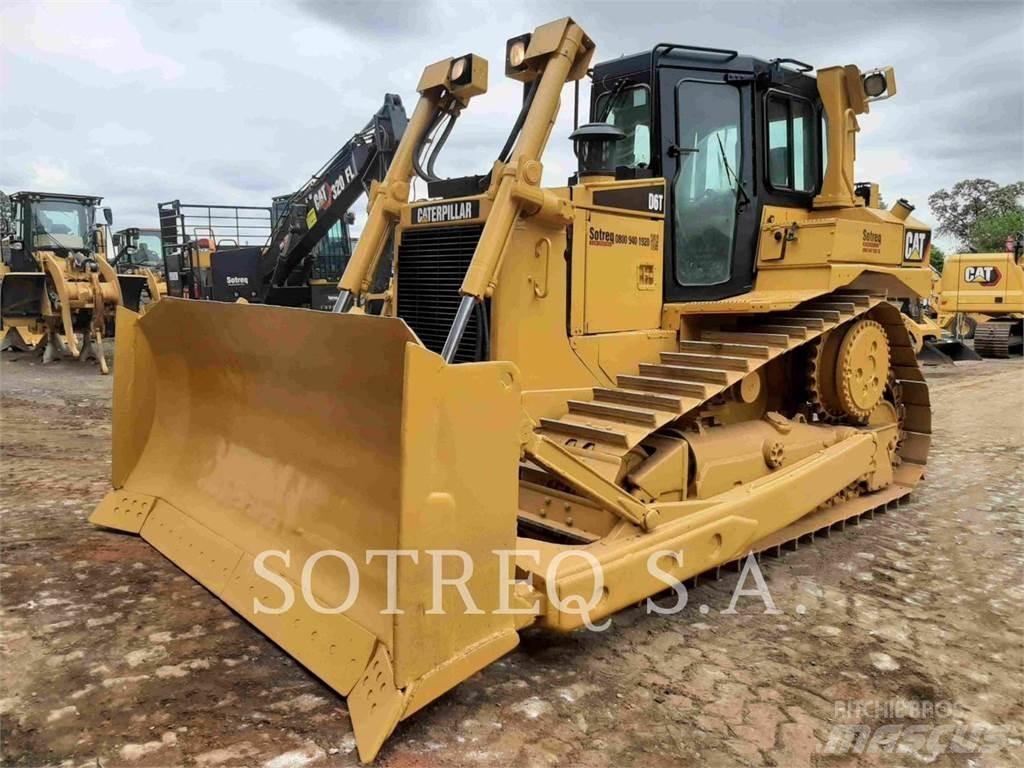 CAT D6T lánctalpas dózerek
