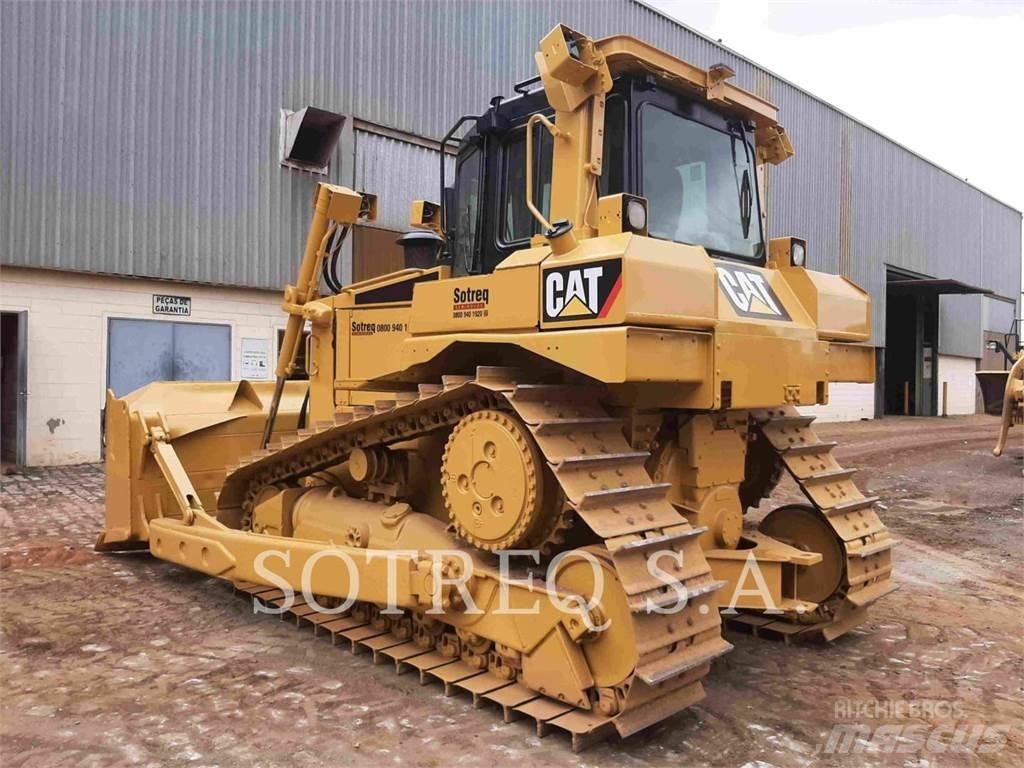 CAT D6T lánctalpas dózerek