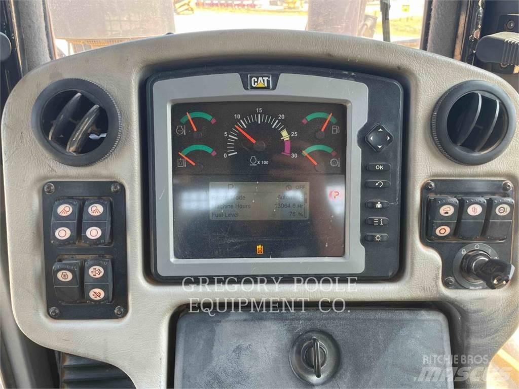 CAT D6T lánctalpas dózerek