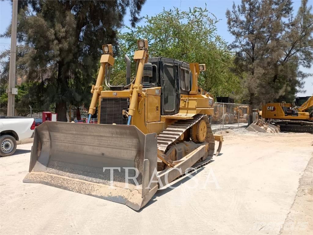 CAT D6T lánctalpas dózerek
