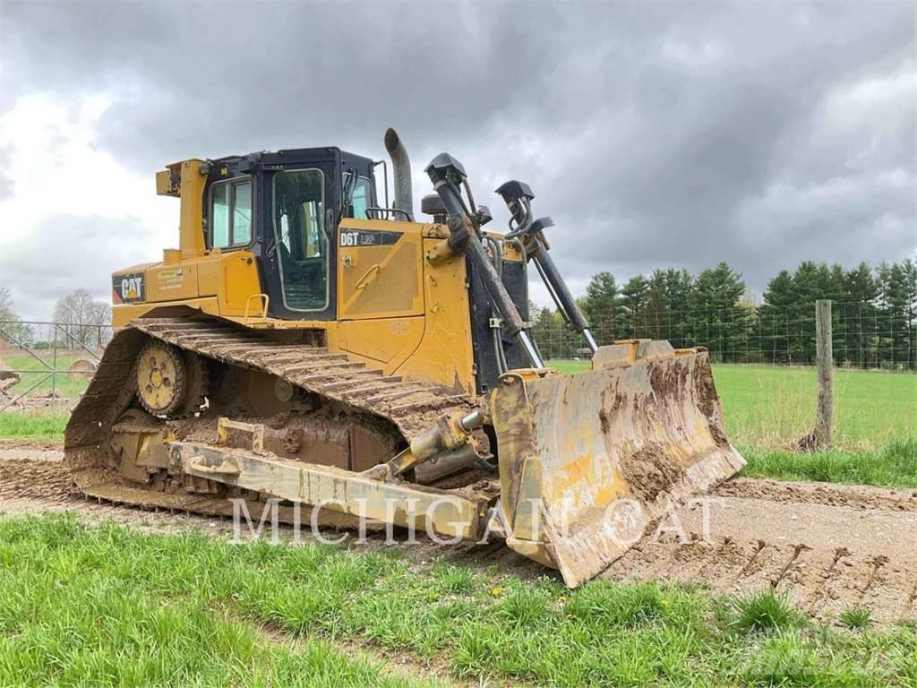 CAT D6T lánctalpas dózerek