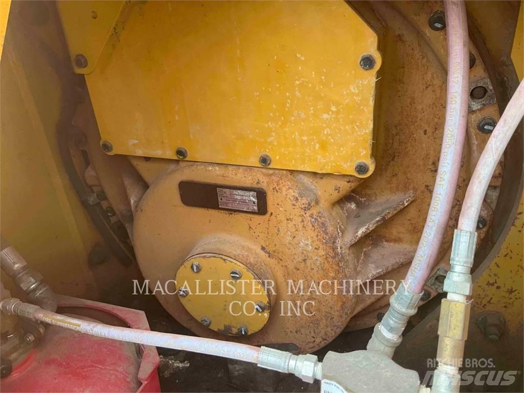 CAT D6T lánctalpas dózerek