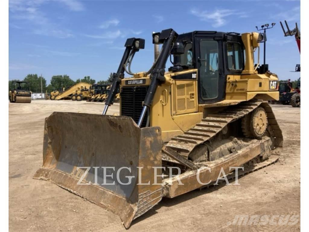 CAT D6T lánctalpas dózerek