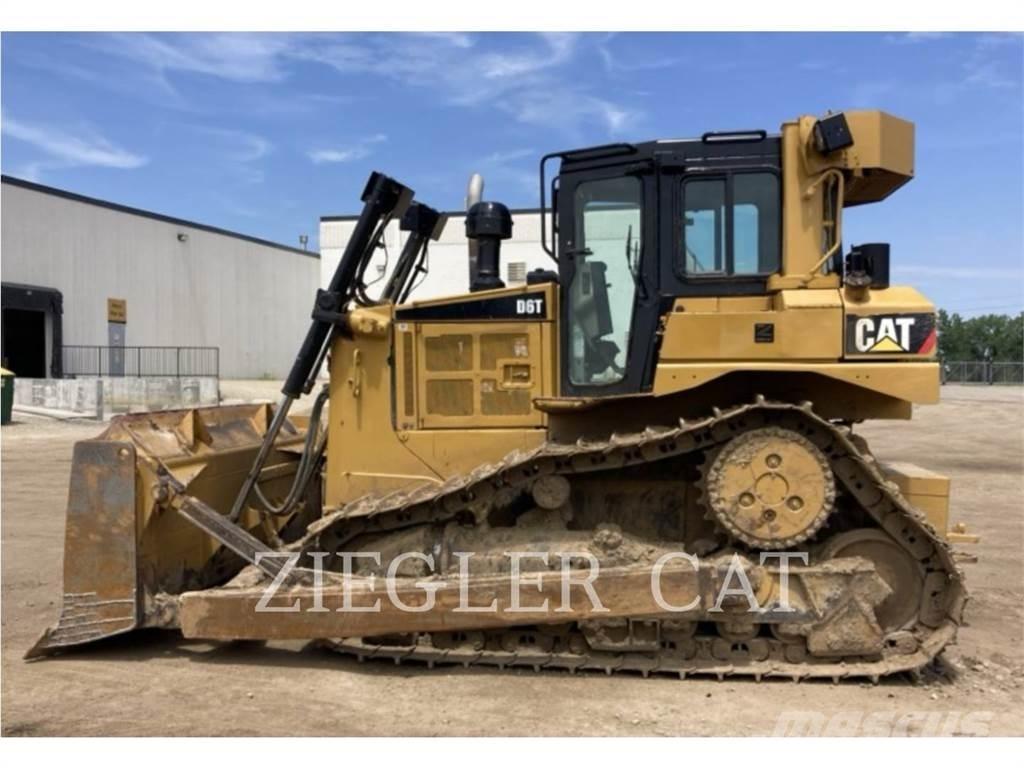 CAT D6T lánctalpas dózerek