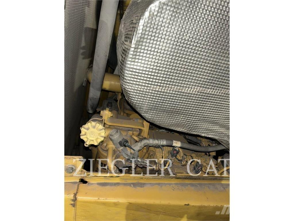 CAT D6T lánctalpas dózerek