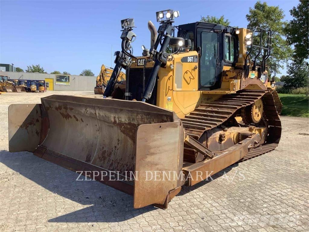CAT D6T lánctalpas dózerek