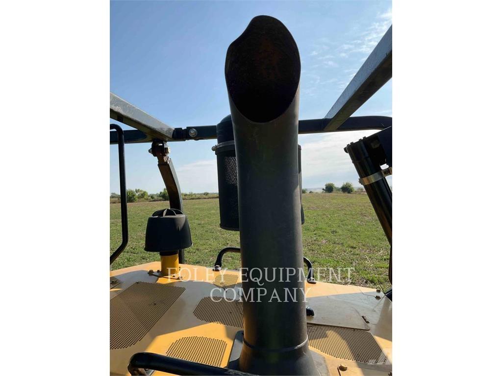 CAT D6T lánctalpas dózerek