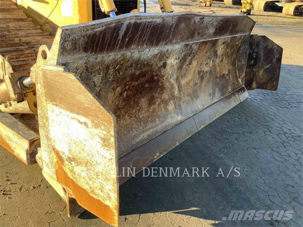 CAT D6T lánctalpas dózerek