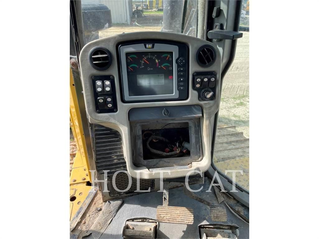 CAT D6T XWVPRI lánctalpas dózerek