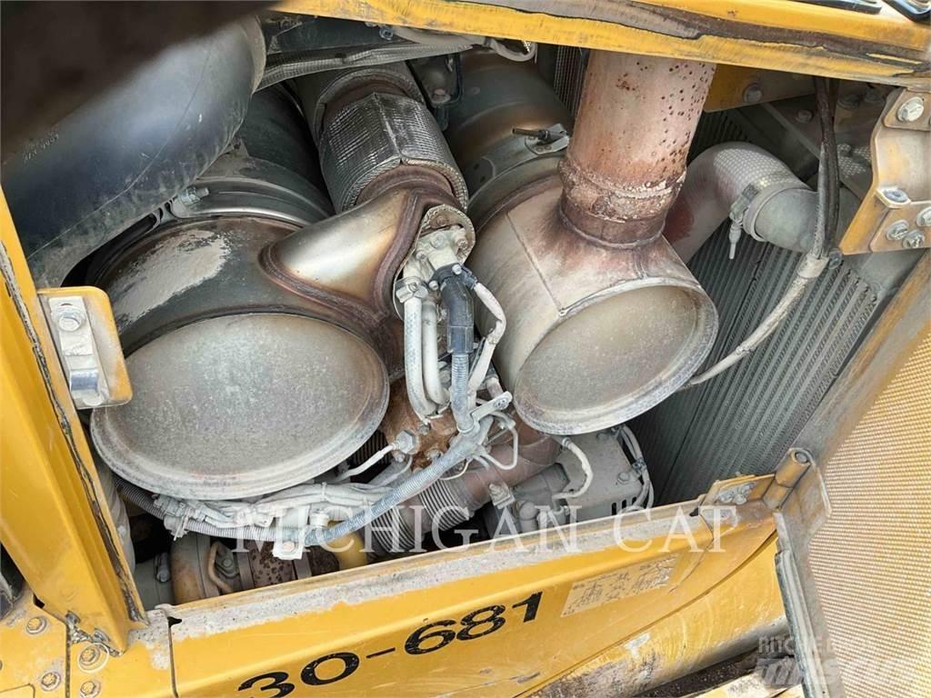 CAT D6TXW VZ24F lánctalpas dózerek